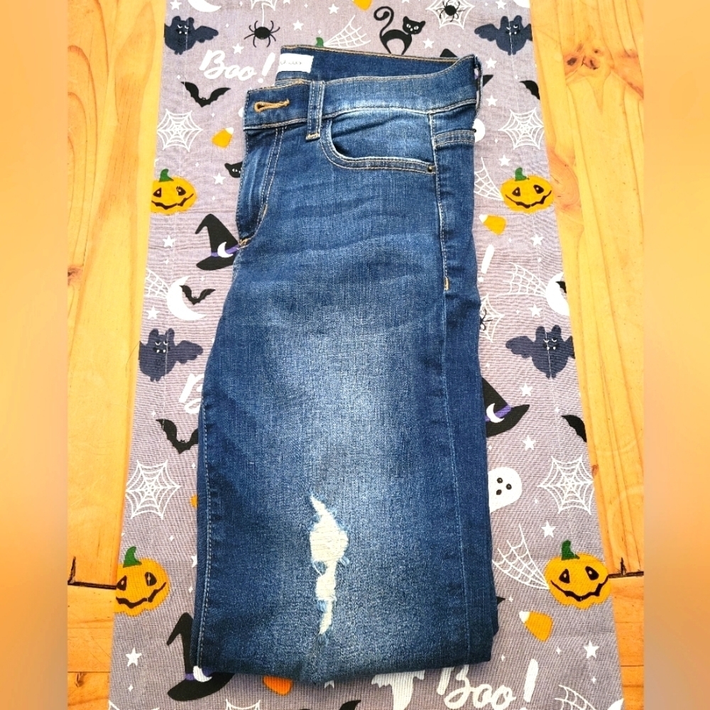 Sneak Peek Jeans